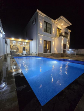 White House Villa